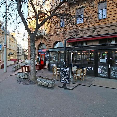 Cosy Cottage - Cheerful Apartment In The Center Будапеща Екстериор снимка
