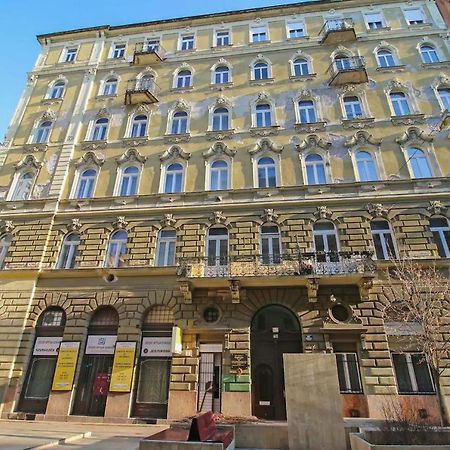 Cosy Cottage - Cheerful Apartment In The Center Будапеща Екстериор снимка
